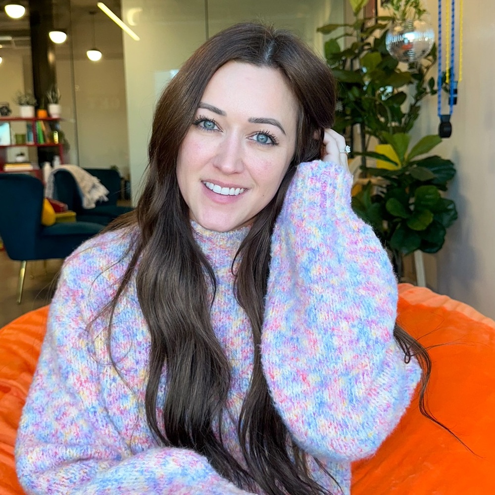 Meet your Posher, Caitlin 'cait'